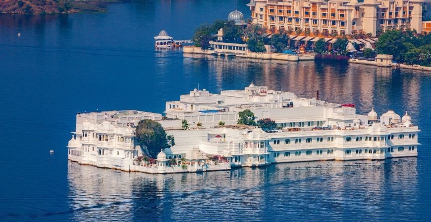 Lake Pichola Tour Udaipur
